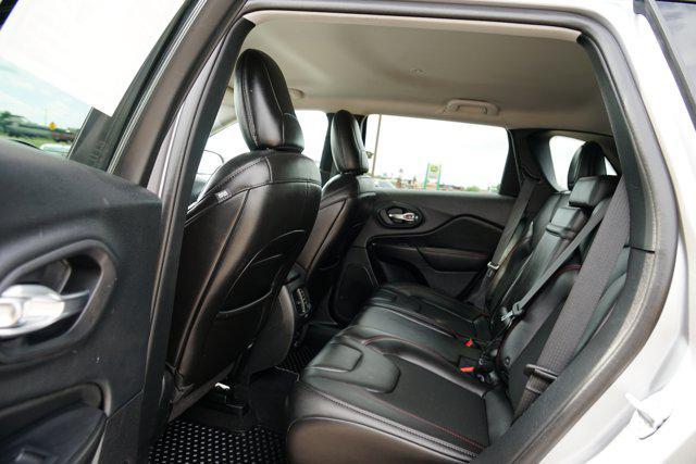 used 2019 Jeep Cherokee car, priced at $12,999