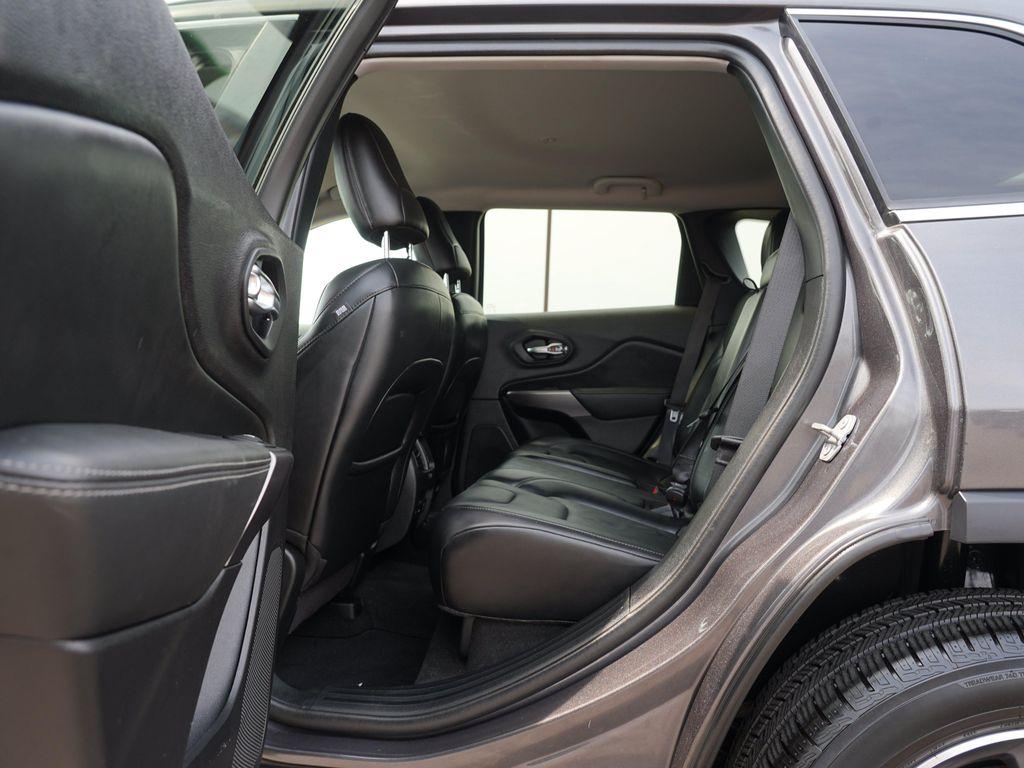 used 2020 Jeep Cherokee car, priced at $21,349