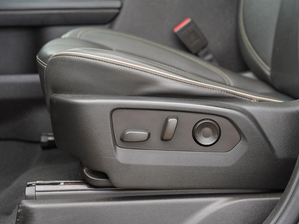 used 2023 GMC Yukon XL car, priced at $50,249