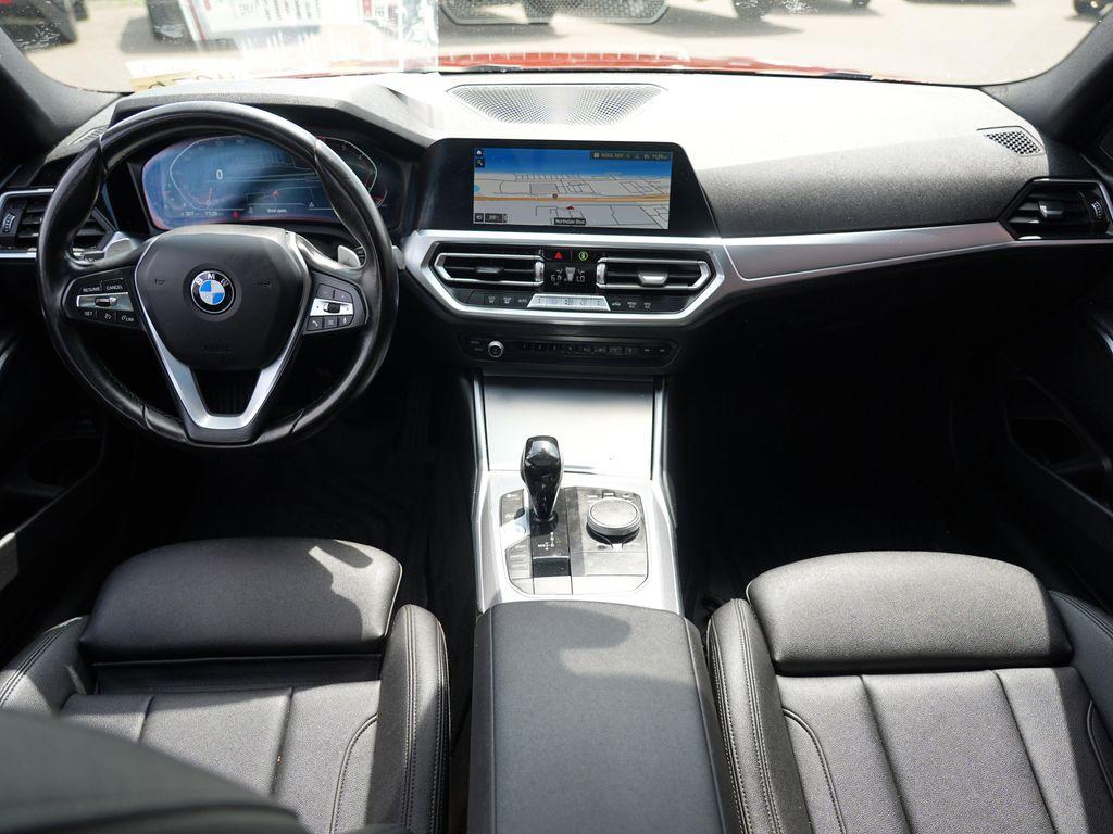 BMW 3 Series view 25