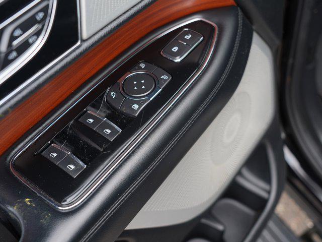 used 2019 Lincoln Navigator car, priced at $31,149