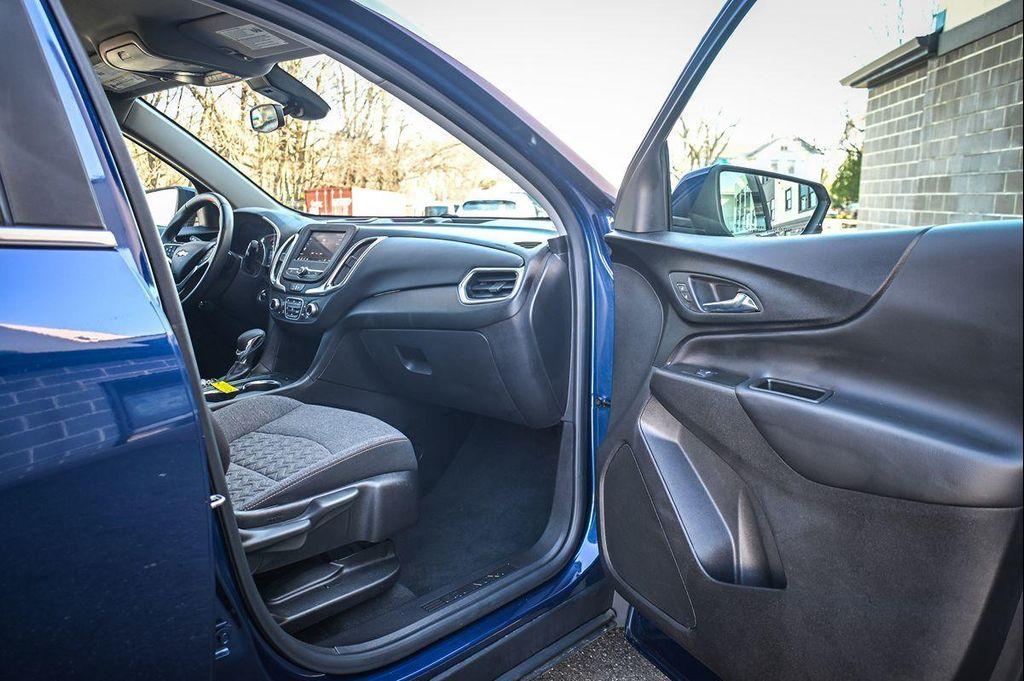 used 2022 Chevrolet Equinox car, priced at $16,150
