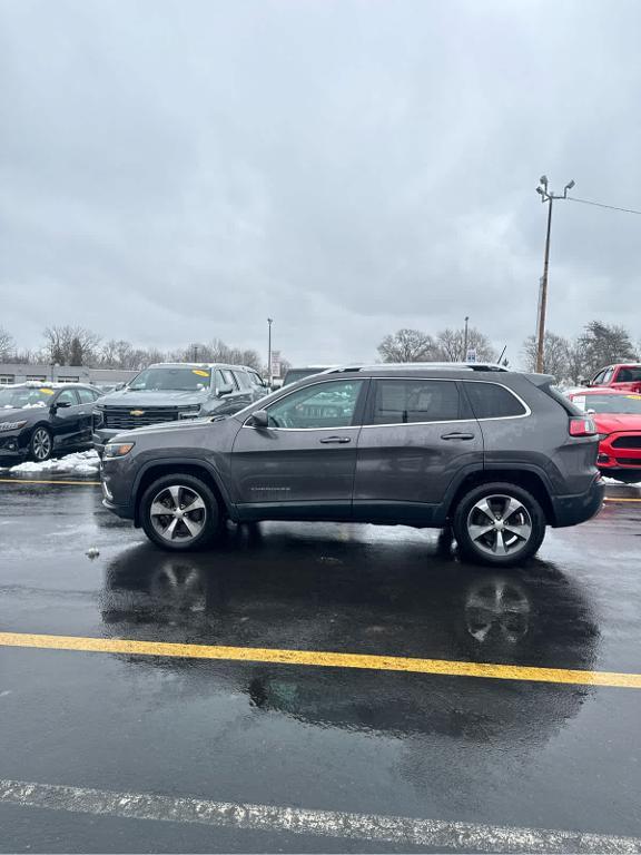 used 2019 Jeep Cherokee car, priced at $19,889