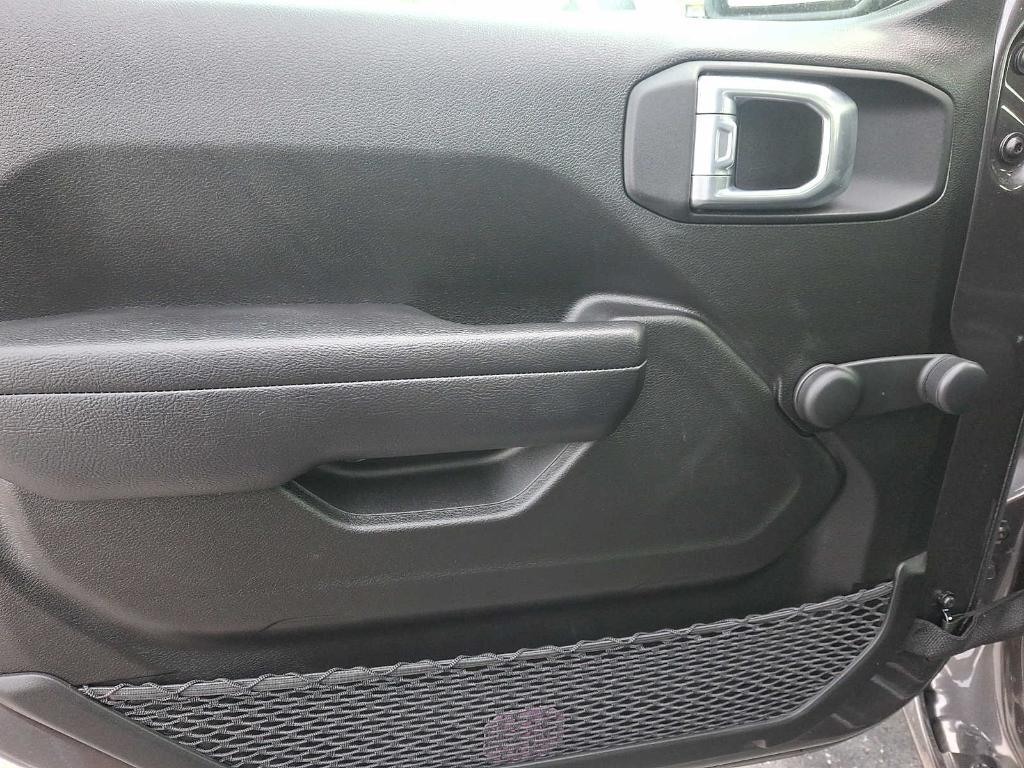 used 2024 Jeep Gladiator car, priced at $32,998