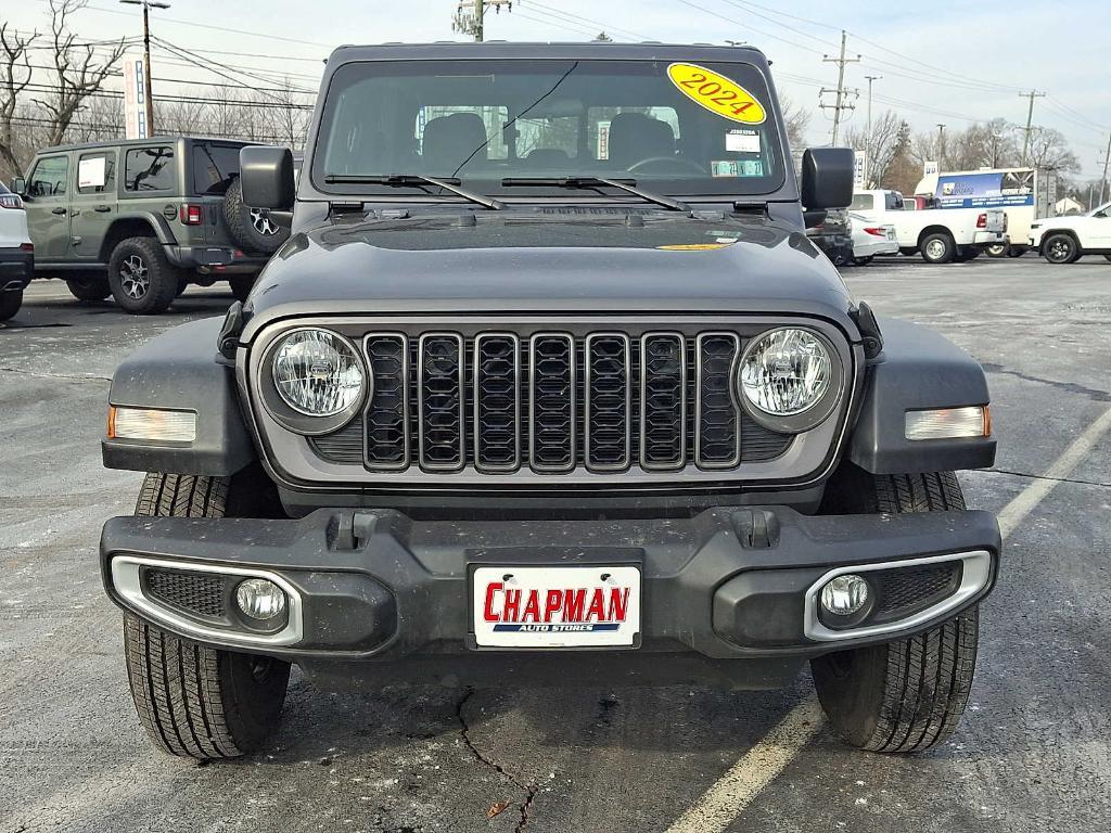 used 2024 Jeep Gladiator car, priced at $32,998