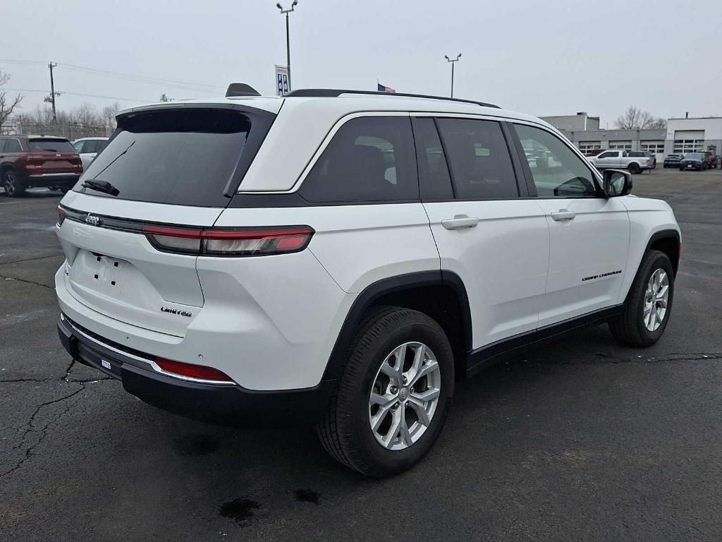 used 2023 Jeep Grand Cherokee car, priced at $31,998