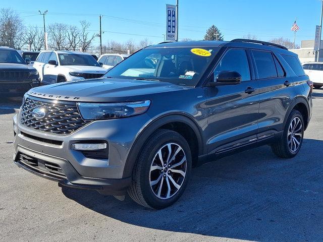 used 2023 Ford Explorer car, priced at $35,998