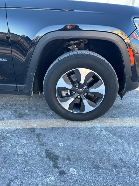 used 2023 Jeep Grand Cherokee 4xe car, priced at $28,998