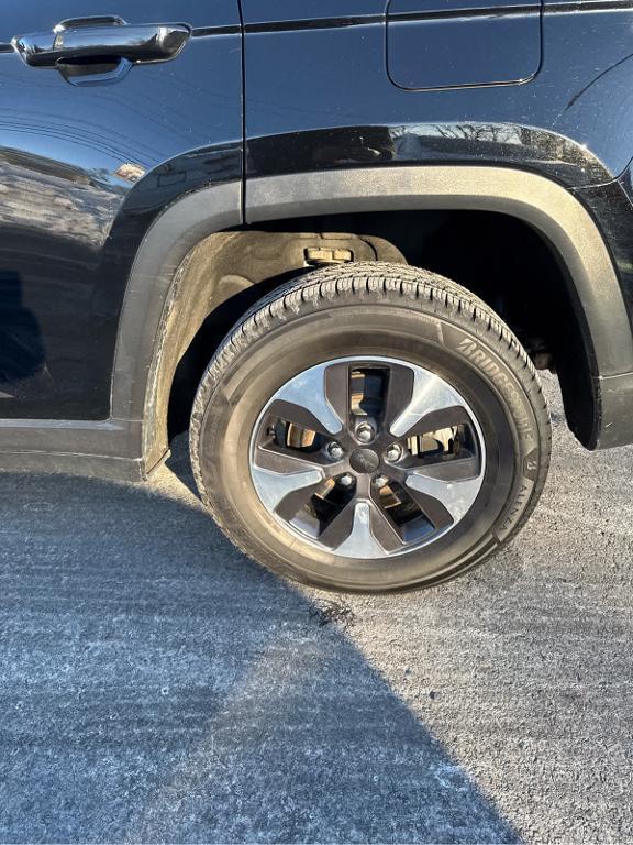 used 2023 Jeep Grand Cherokee 4xe car, priced at $28,998