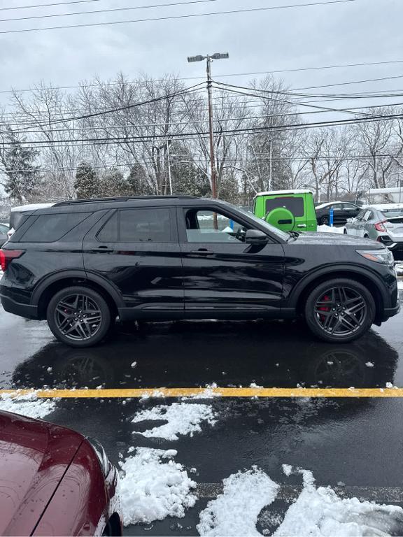 used 2025 Ford Explorer car, priced at $51,995
