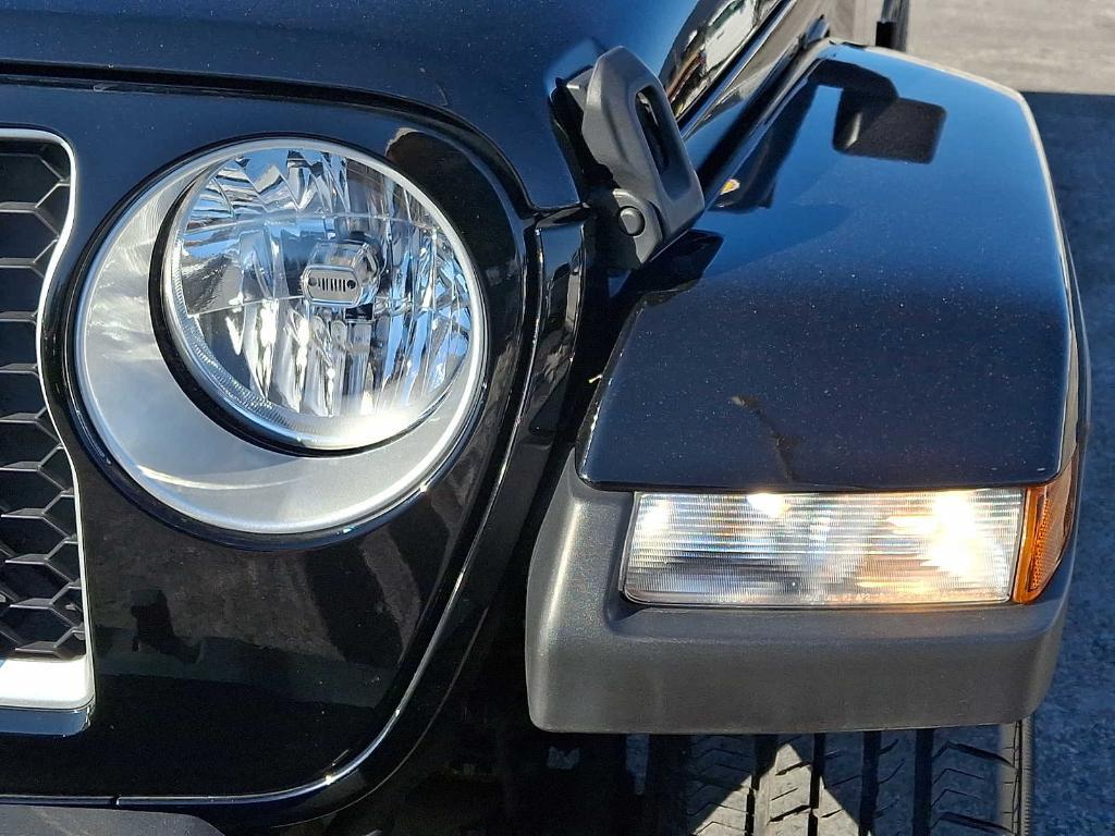 used 2023 Jeep Gladiator car, priced at $33,998