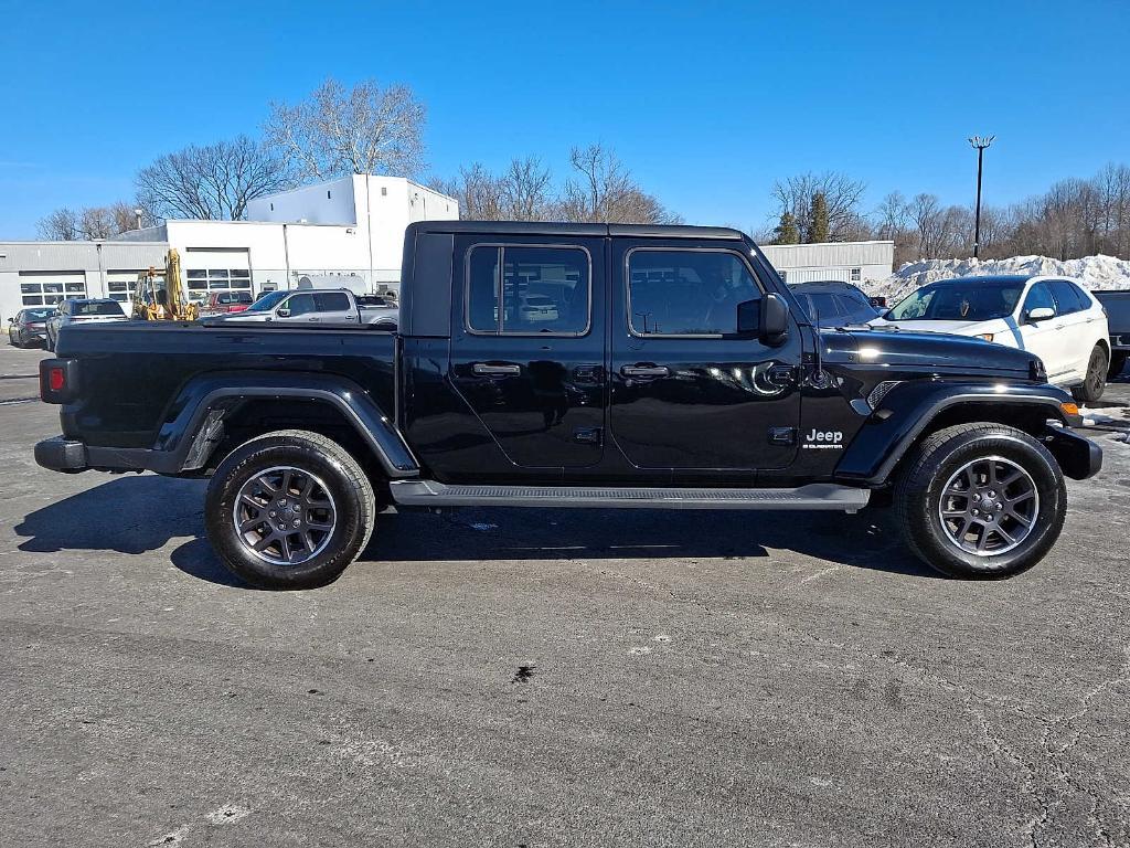 used 2023 Jeep Gladiator car, priced at $33,998