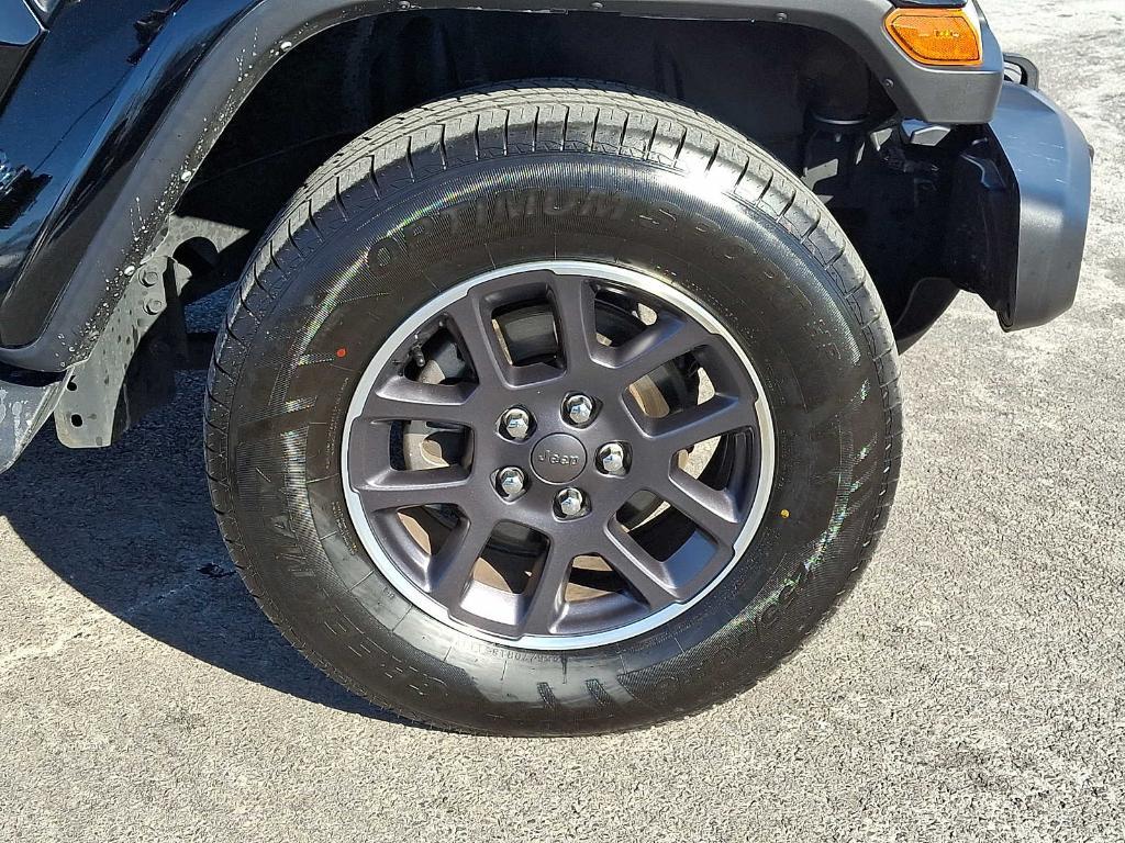 used 2023 Jeep Gladiator car, priced at $33,998