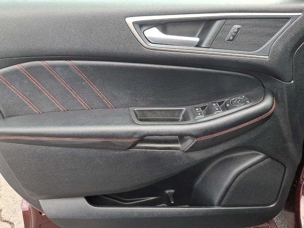 used 2022 Ford Edge car, priced at $28,998