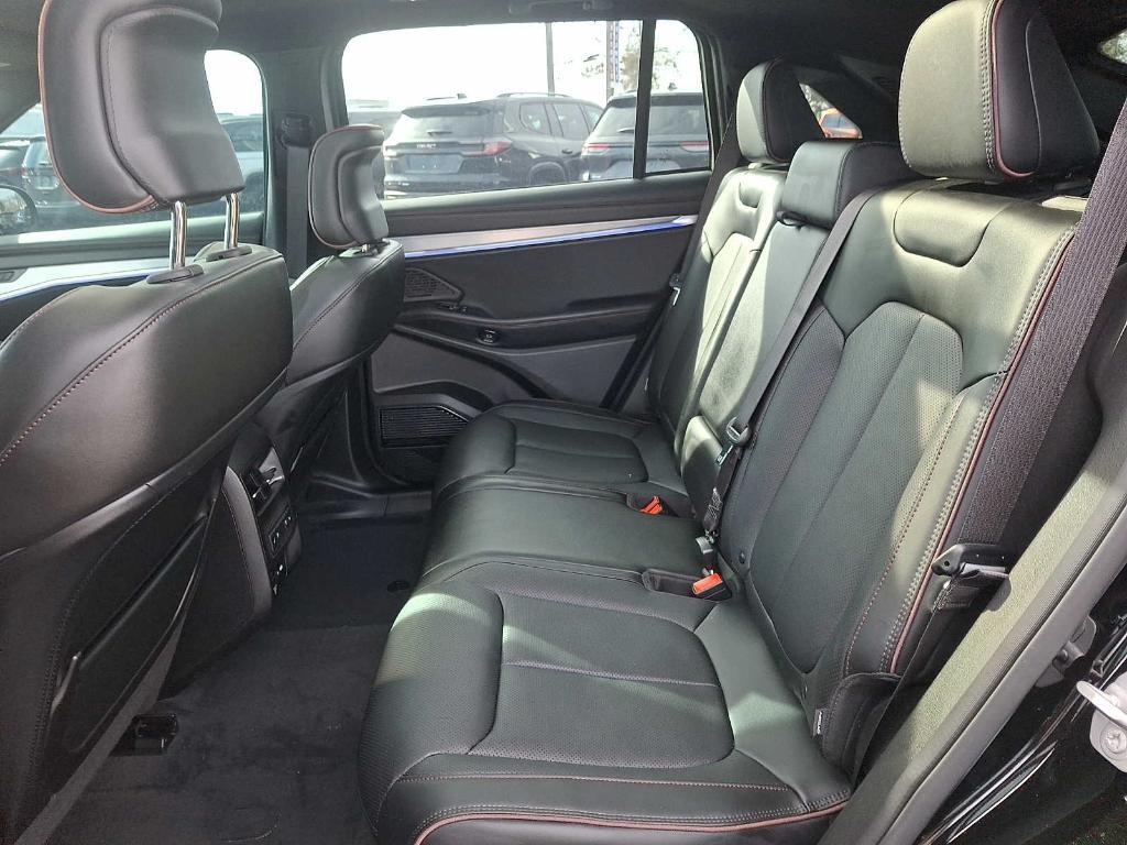 used 2024 Jeep Wagoneer S car, priced at $37,998