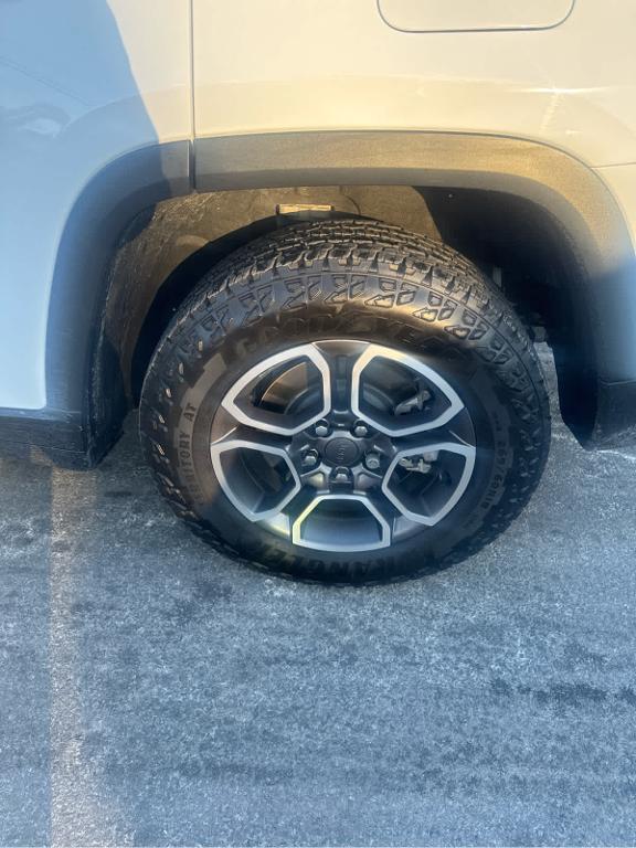 used 2023 Jeep Grand Cherokee 4xe car, priced at $37,998