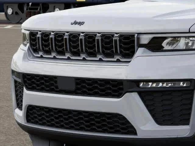new 2026 Jeep Grand Cherokee car, priced at $48,617