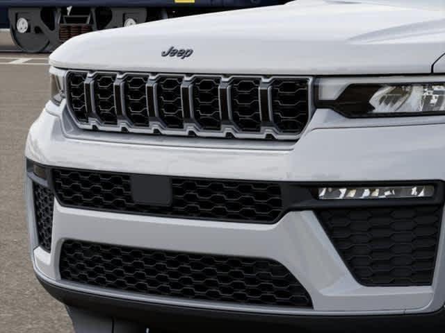 new 2026 Jeep Grand Cherokee car, priced at $49,619