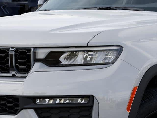 new 2026 Jeep Grand Cherokee car, priced at $50,121