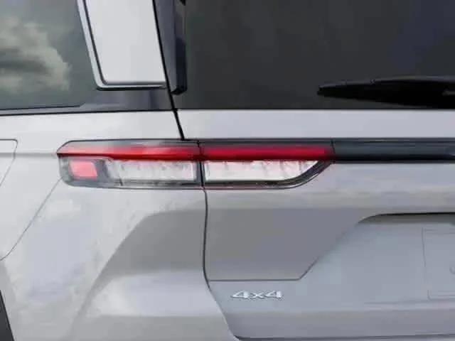 new 2026 Jeep Grand Cherokee car, priced at $48,617