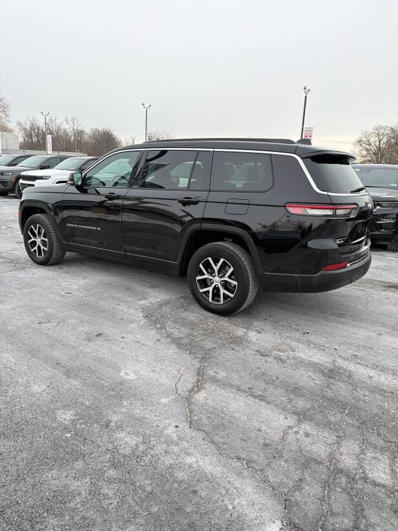 used 2024 Jeep Grand Cherokee L car, priced at $33,998