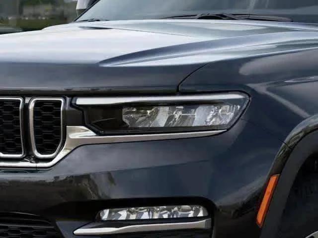 new 2025 Jeep Grand Cherokee car, priced at $48,010