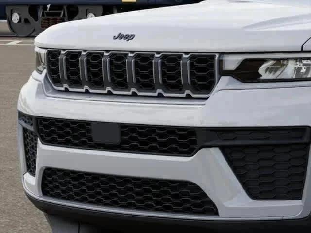 new 2026 Jeep Grand Cherokee car, priced at $45,943