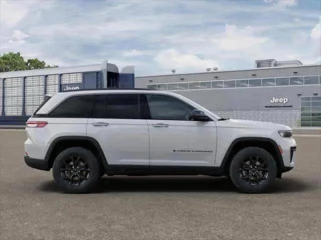 new 2026 Jeep Grand Cherokee car, priced at $45,943