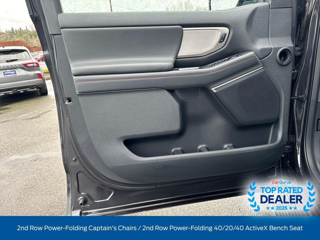 new 2025 Ford Expedition Max car, priced at $73,668