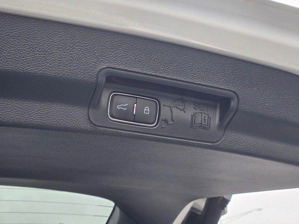 used 2023 Ford Explorer car, priced at $30,368