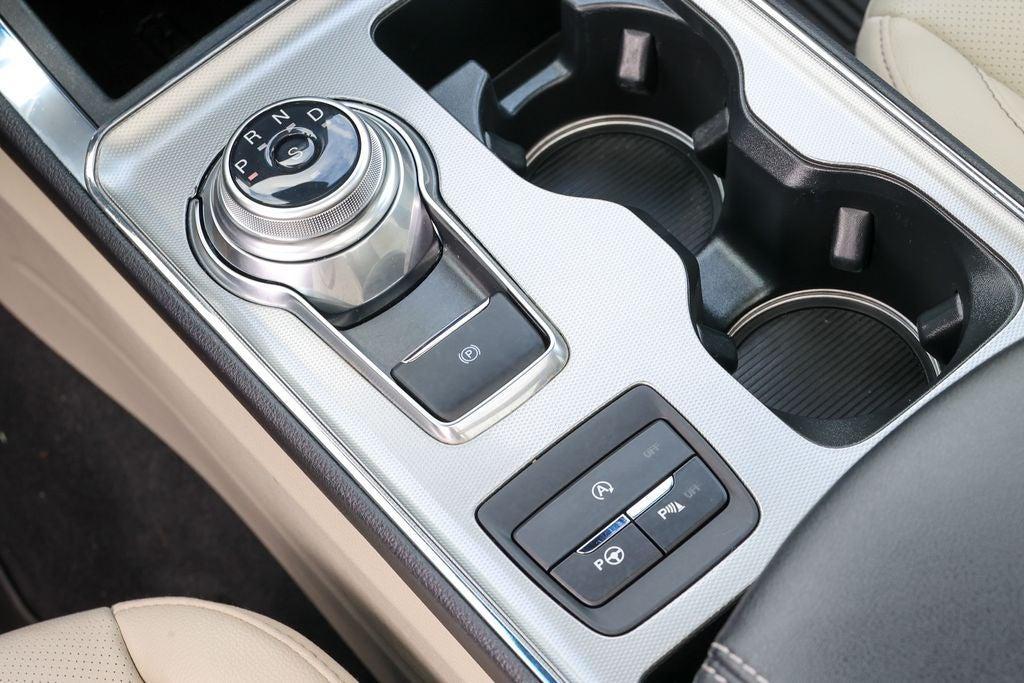 used 2024 Ford Edge car, priced at $33,168