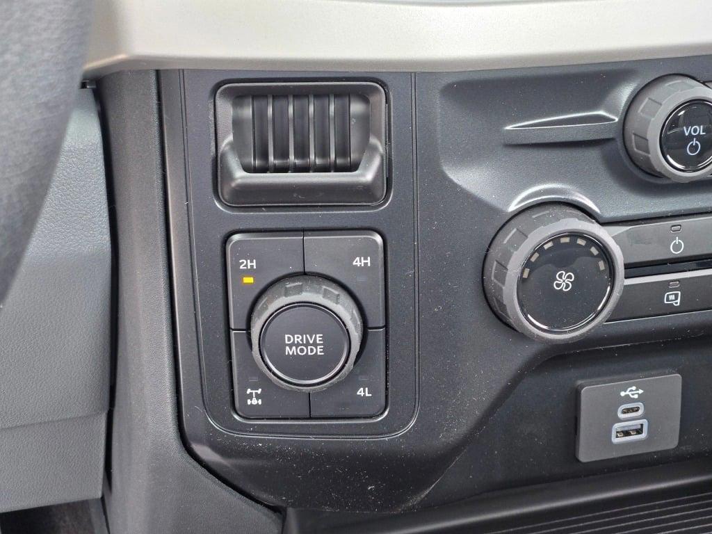 new 2025 Ford F-350 car, priced at $50,128