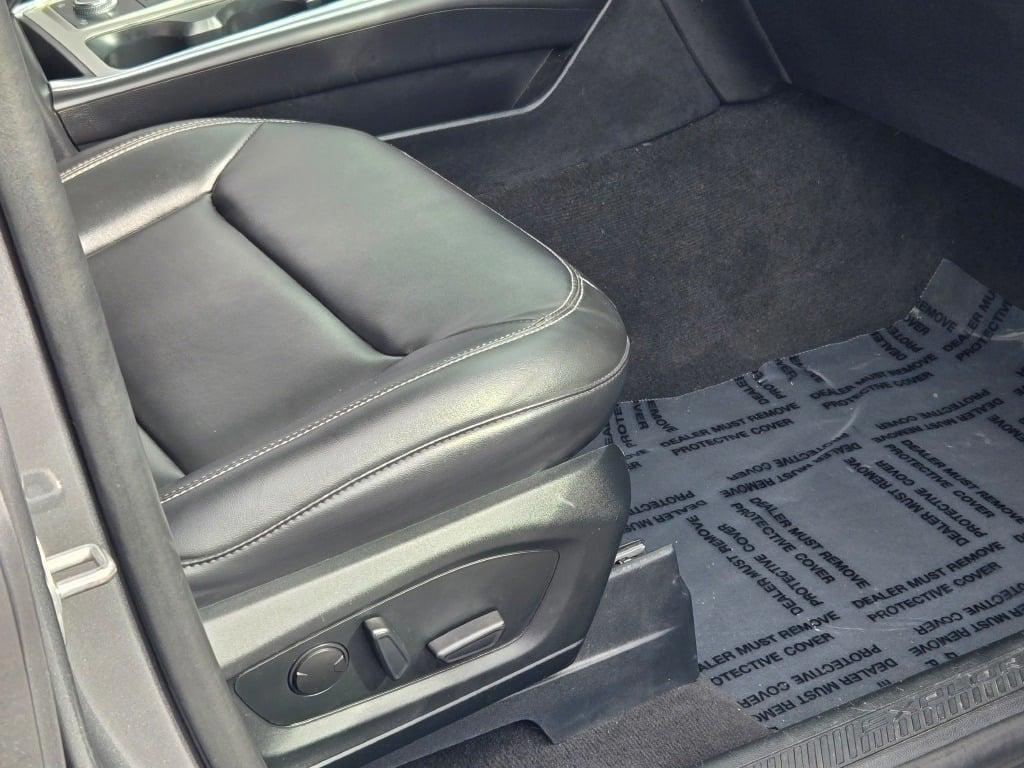 2022 Carbonized Gray Metallic Ford Explorer