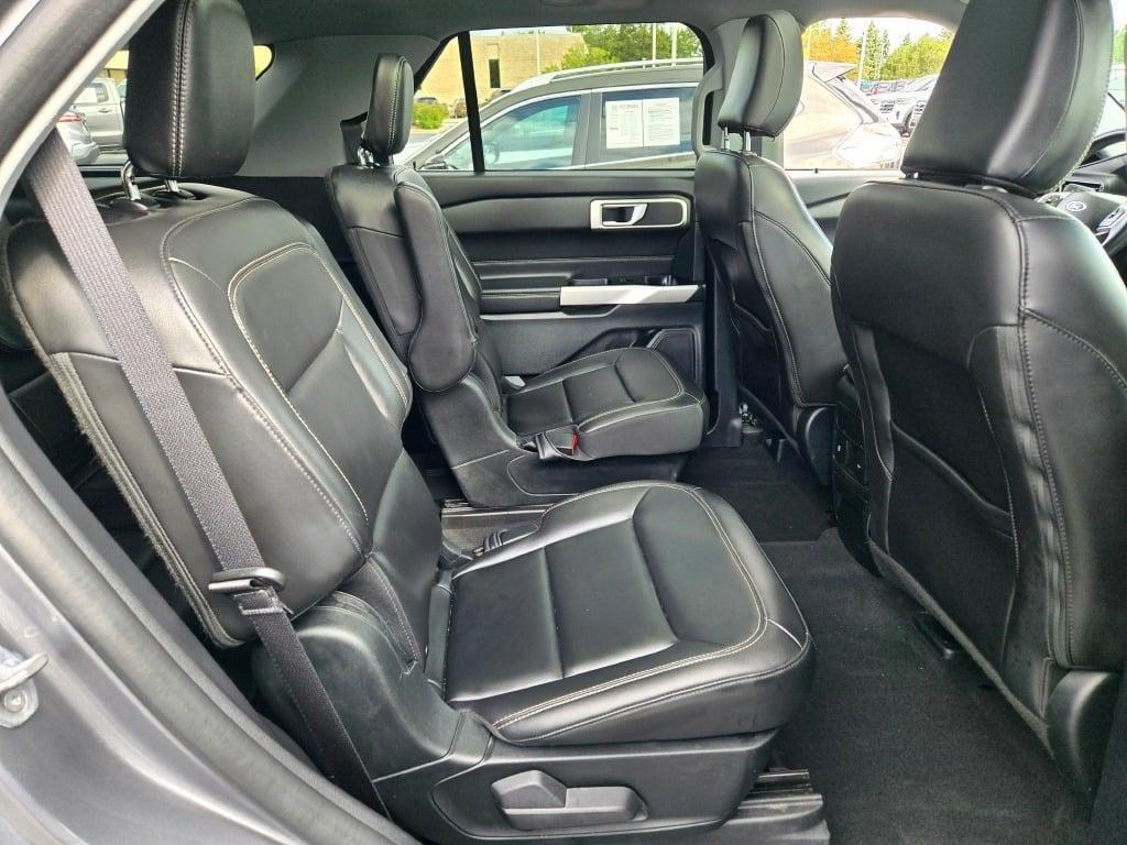 2022 Carbonized Gray Metallic Ford Explorer