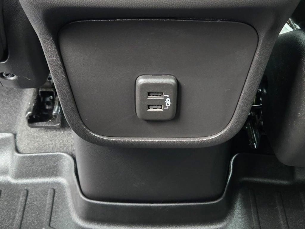 used 2023 Chevrolet Equinox car, priced at $21,590