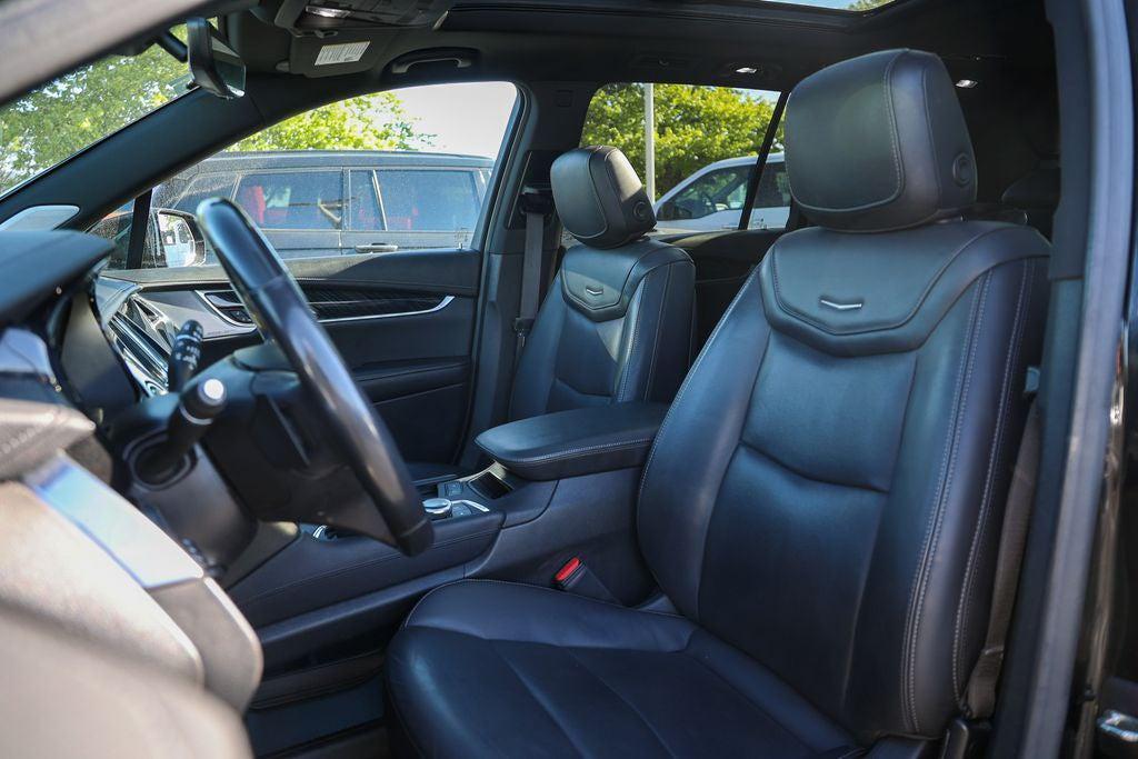 used 2021 Cadillac XT6 car, priced at $30,668