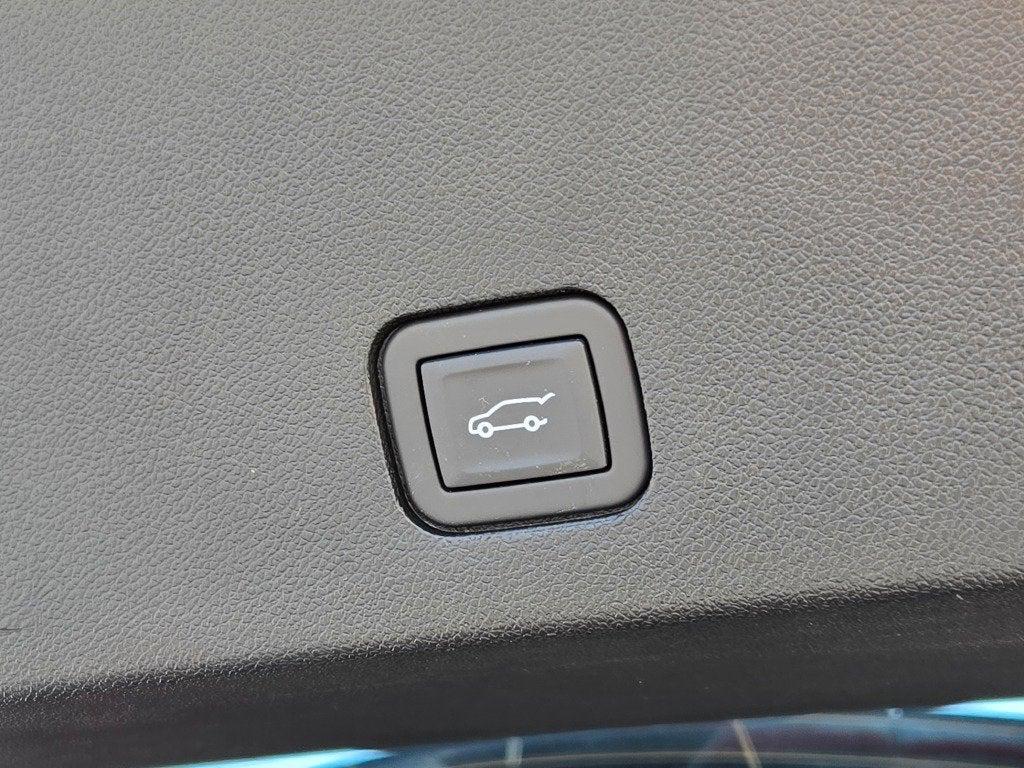 used 2024 Cadillac XT6 car, priced at $48,990