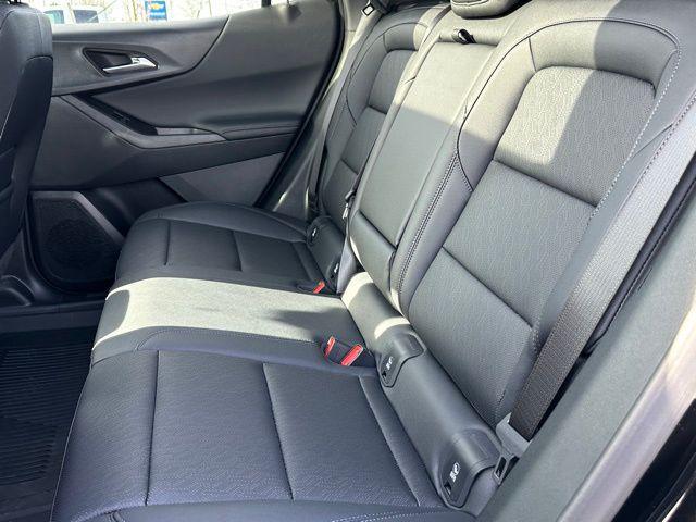 new 2026 Chevrolet Equinox car, priced at $32,415