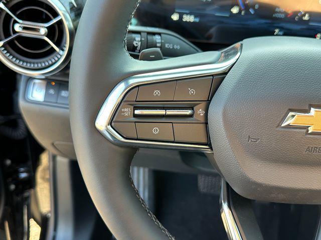 new 2026 Chevrolet Equinox car, priced at $28,671