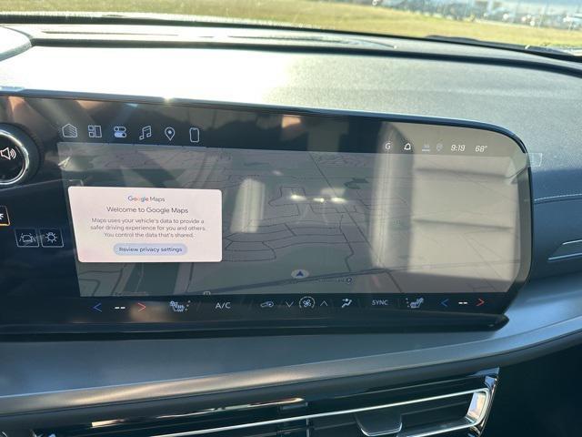 new 2026 Chevrolet Traverse car, priced at $40,869