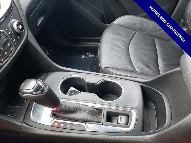 used 2021 Chevrolet Equinox car, priced at $17,489