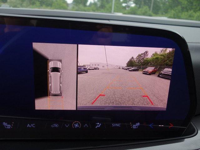 new 2025 Chevrolet Suburban car, priced at $72,586