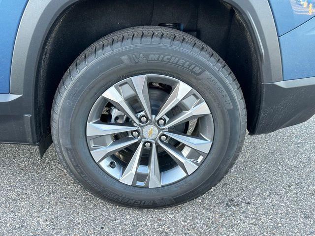new 2026 Chevrolet Equinox car, priced at $30,503