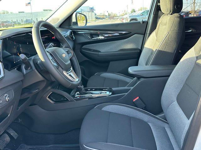 new 2026 Chevrolet TrailBlazer car, priced at $28,432