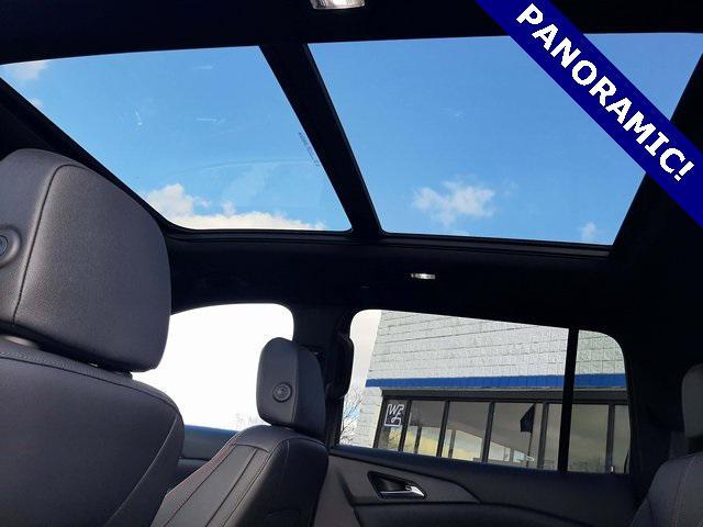 used 2024 Chevrolet Traverse car, priced at $48,598