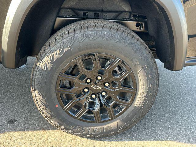new 2026 Chevrolet Colorado car, priced at $42,581
