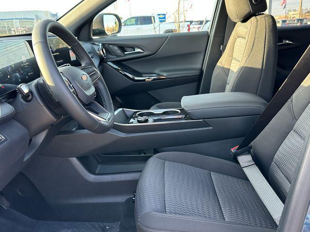 new 2026 Chevrolet Equinox car, priced at $28,671