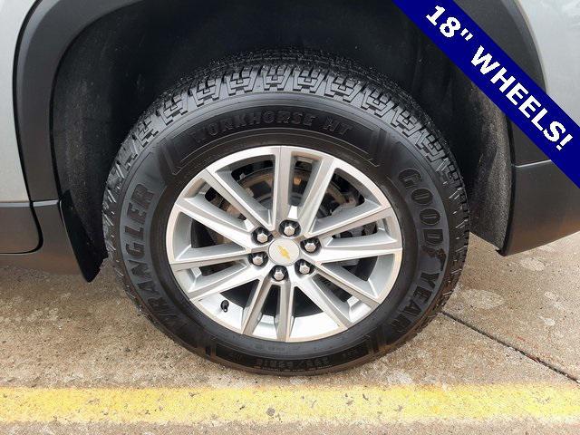 used 2023 Chevrolet Traverse car, priced at $27,304