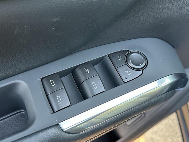 new 2026 Chevrolet Traverse car, priced at $42,297