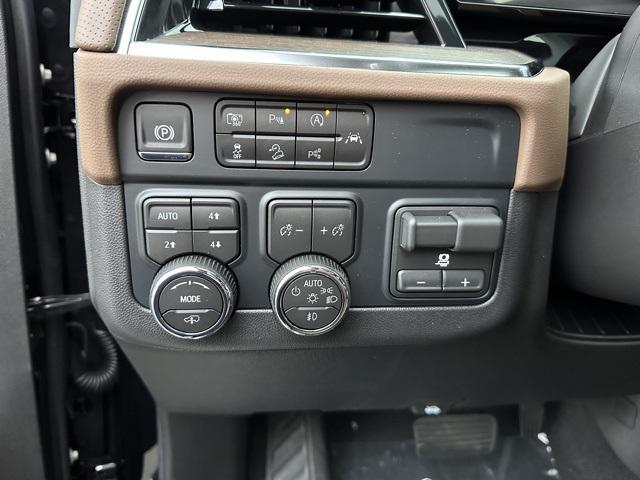 new 2025 Chevrolet Suburban car, priced at $79,557